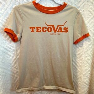 Tecovas Boot Co. women’s size S tee logo small orange tan Austin TX